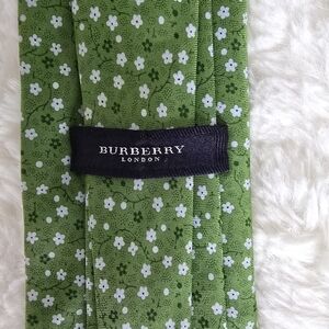 Burberry Green and White Floral Print 100% Silk Tie